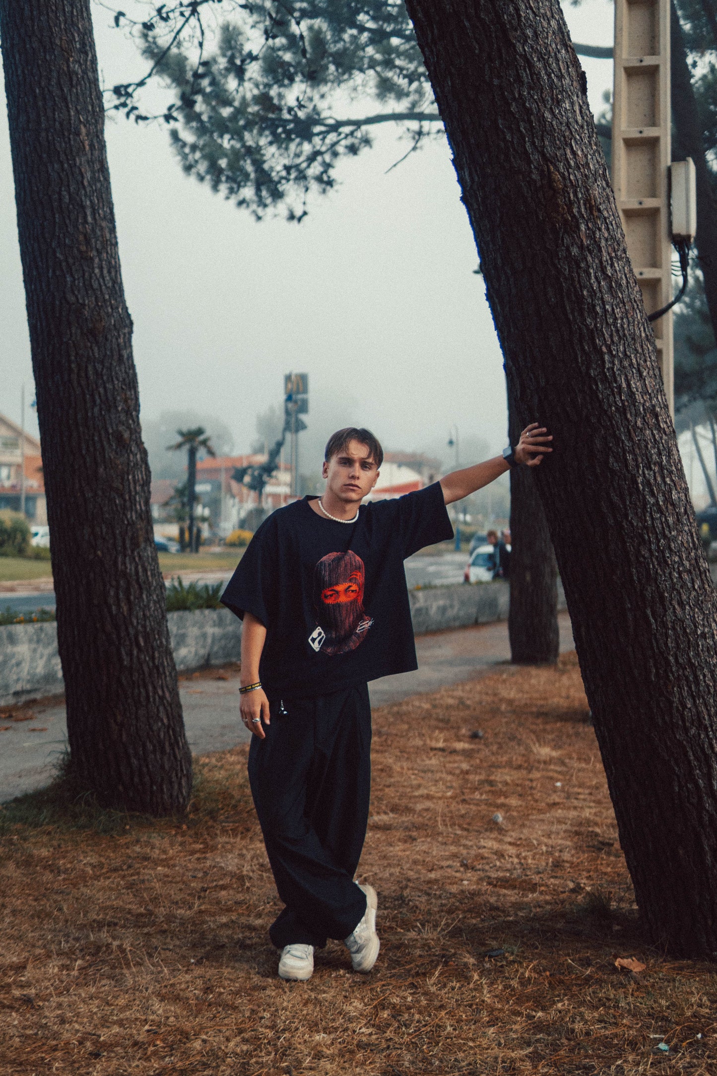 MAD MIKE BLACK BOXY TEE