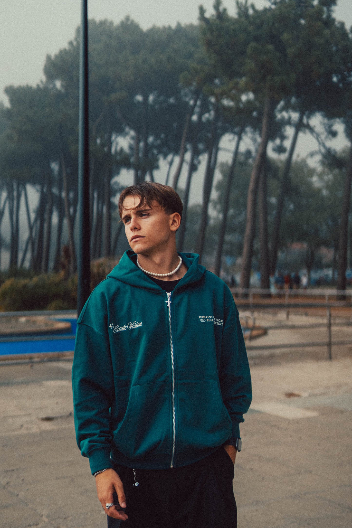STREETWISE PINE GREEN ZIP HOODIE