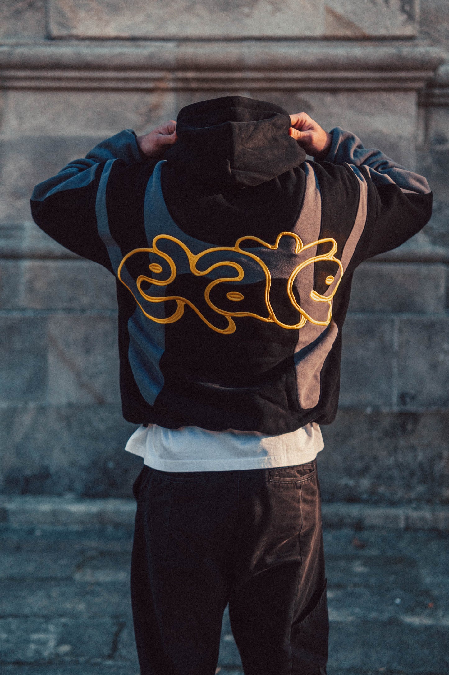 CONCEPT BLACK BOXY HOODIE
