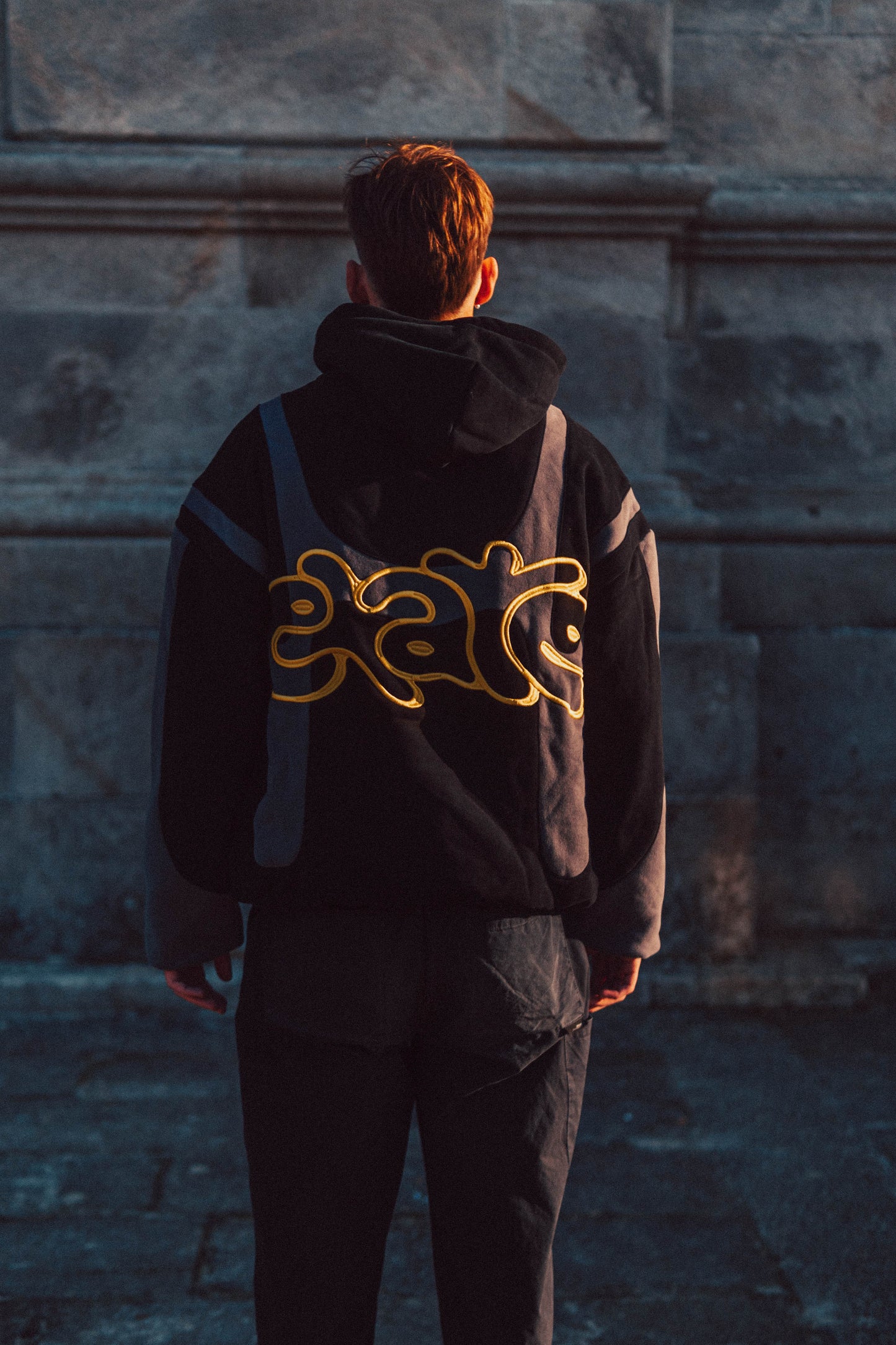 CONCEPT BLACK BOXY HOODIE