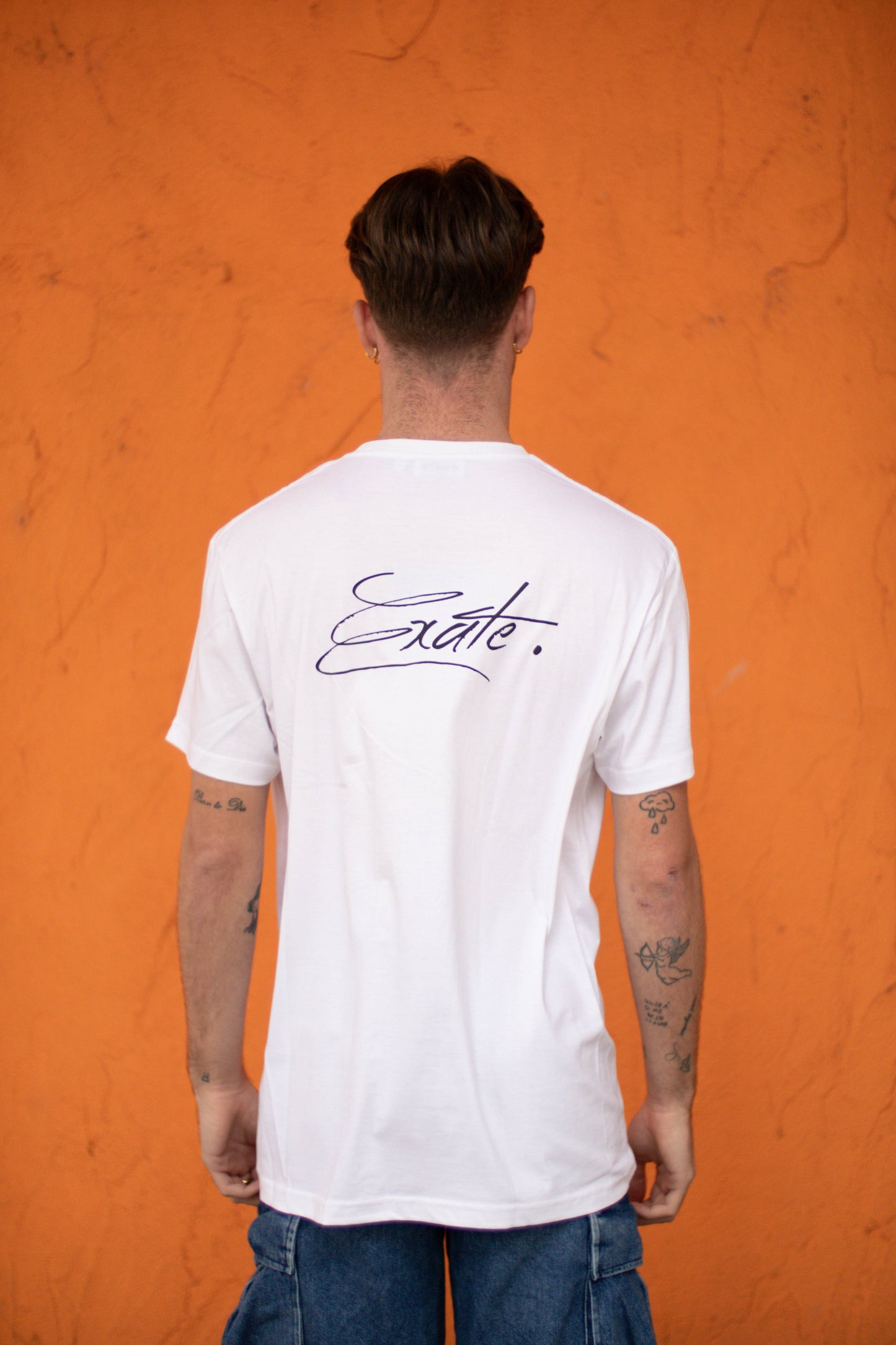 SIGNATURE WHITE TEE