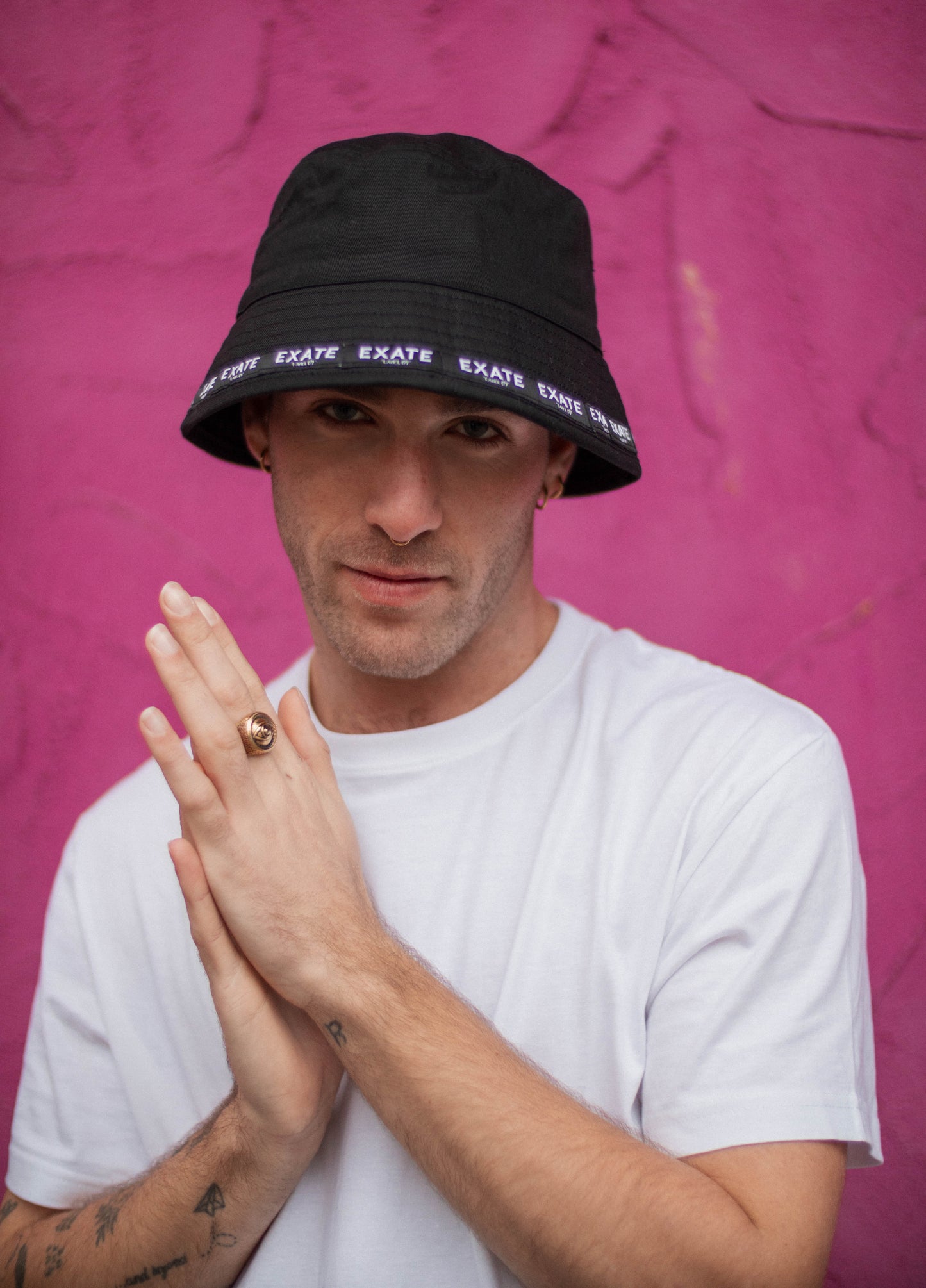 CLASSIC BLACK HAT