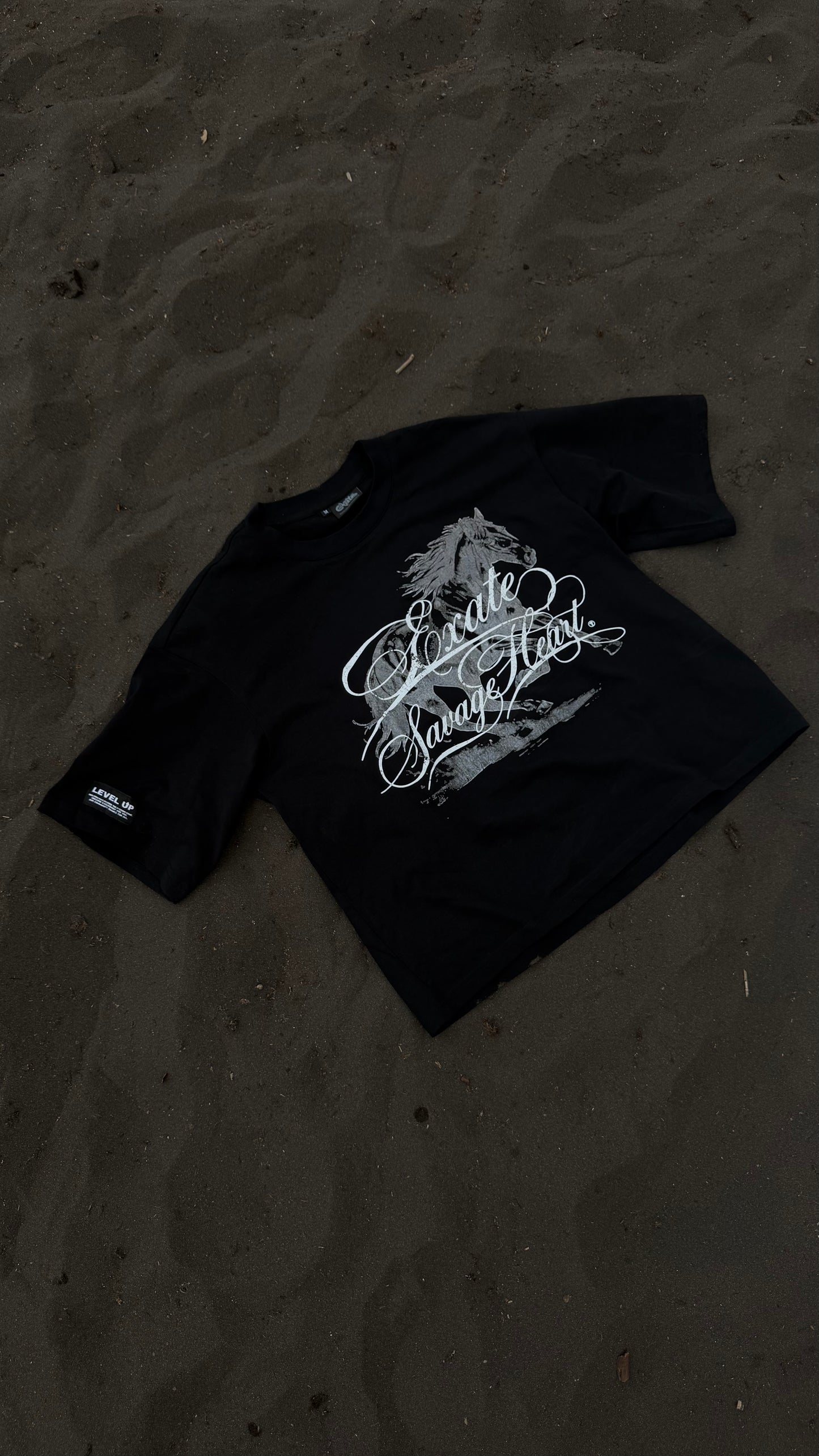 SAVAGE HEART BLACK BOXY TEE